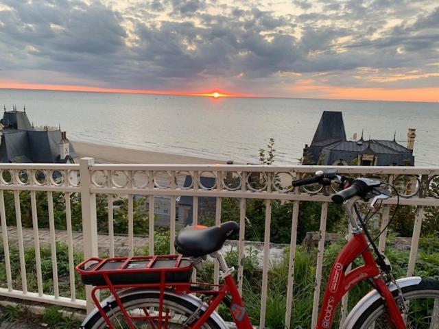 L'Appartement Vue Mer De La Villa Des Rosiers - Trouville Sur Mer Luaran gambar